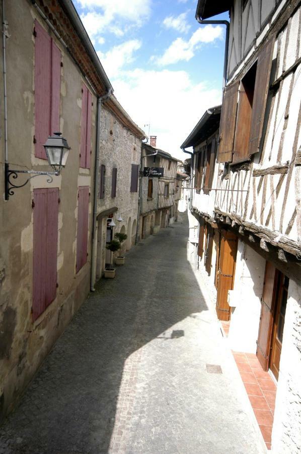 L' Ancien Relais De Poste Henri Apartment Casteljaloux Exterior photo